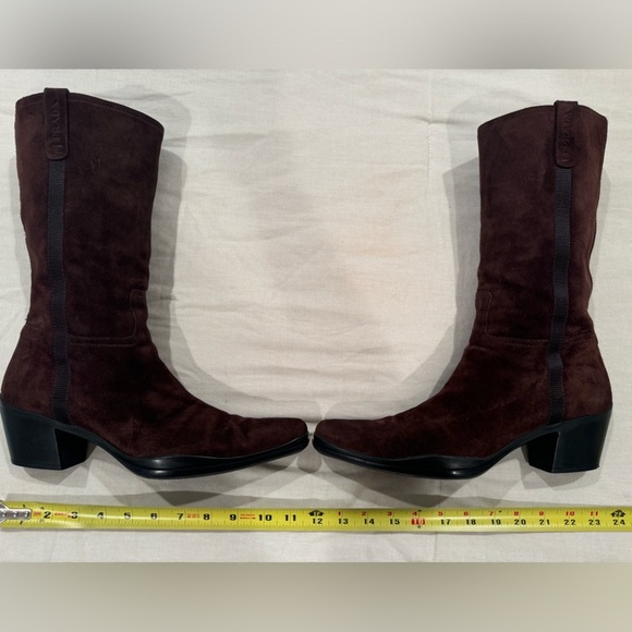 Prada brown suede boots size 40 - Picture 3 of 7